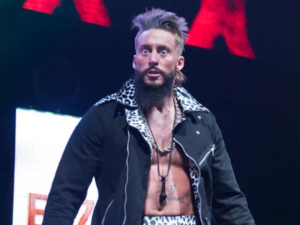  एंजो अमोरे के इंस्टाग्राम पोस्ट से पता चलता है कि ...