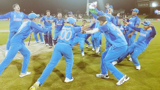 'ये तो लॉयड और वॉ की टीम लगती है'