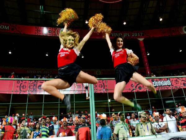 IPL से BCCI इस बार कमाएगी मुनाफा, 2,000 करोड़ तक का अंदाजा