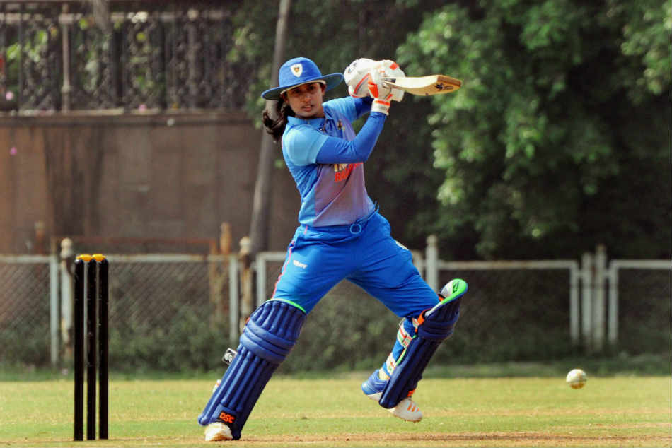 मिताली राज की शानदार पारी की बदौलत भारत ने दक्षिण अफ्रीका को 7 विकेट से हराया