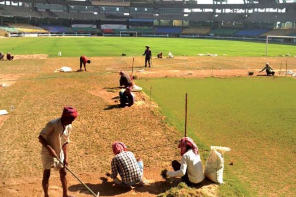 जानिए क्या है फुटबॉल स्टेडियम को खोदे जाने का विवाद, क्यों सचिन तक को लगानी पड़ी गुहार