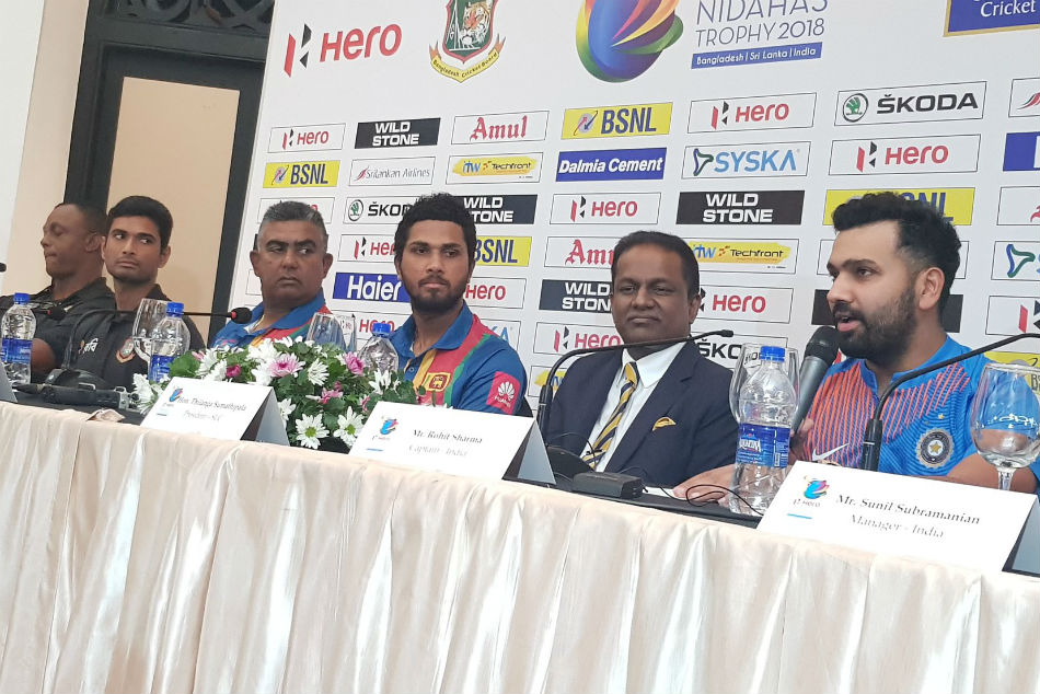 Nidahas Trophy 2018: सीरीज से पहले रोहित शर्मा ने दिया ऐसा बयान, सभी कर रहे सम्मान