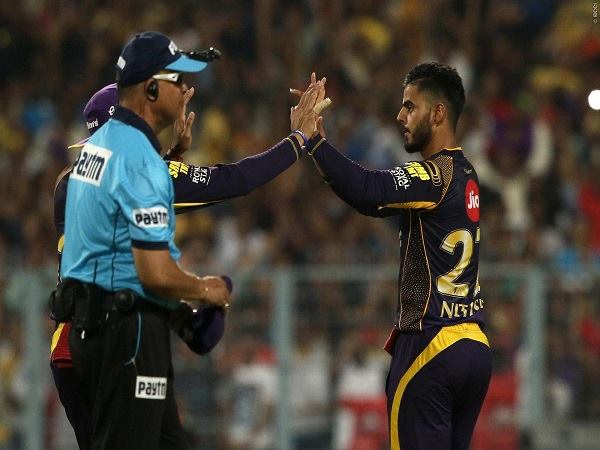 रहाणे-शॉर्ट के अलावा कोई खिलाड़ी टिक नहीं कर पाया। 