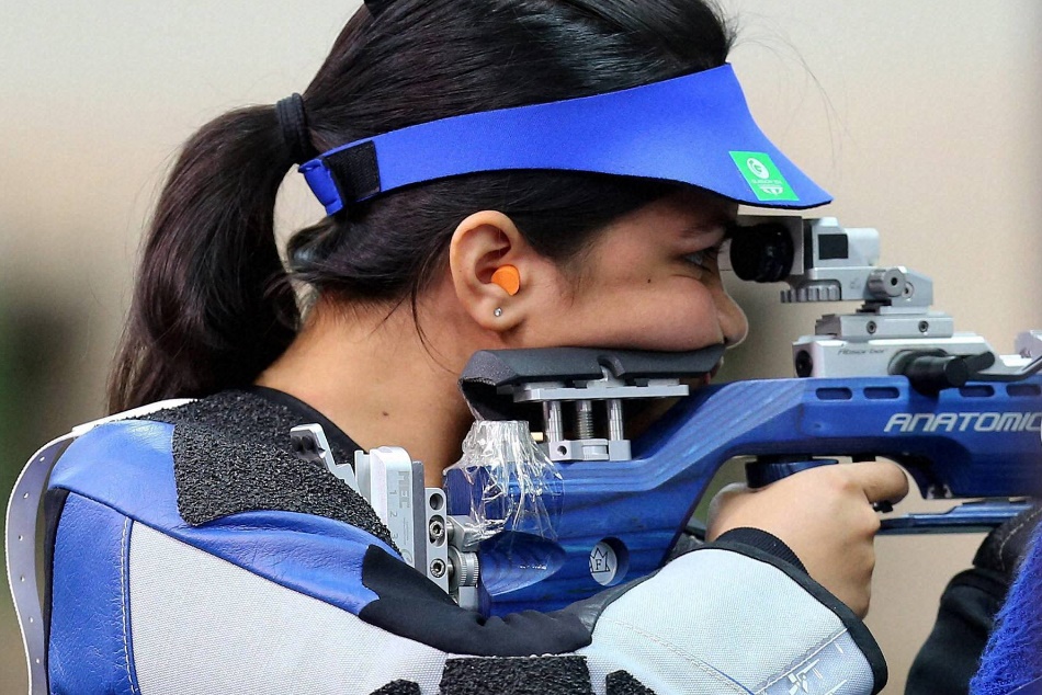 CWG 2018: 10 मीटर एयर पिस्टल में मेहुली घोष ने सिल्वर, तो अपूर्वी चंदेला ने जीता ब्रॉन्ज