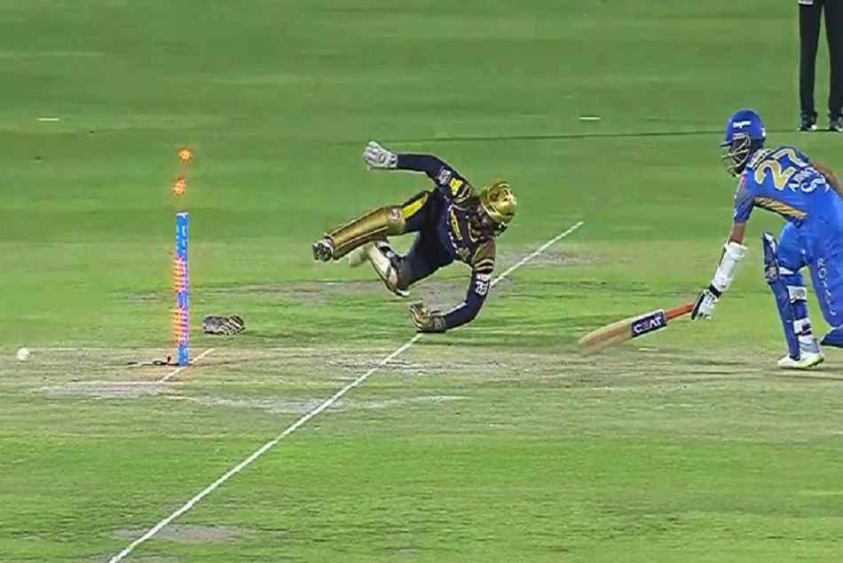 जब बिजली सी तेजी दिखाते हुए कार्तिक ने रहाणे को किया 'आउट'