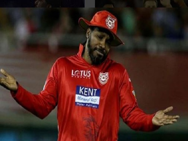 केएल राहुल क्रिस को कटे हुए सेब खिलाते दिखाई दिए