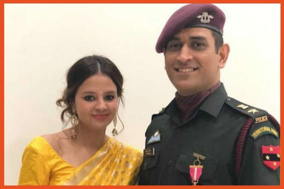 IPL 2018: 12वीं क्लास में धोनी को लगा था इश्क का रोग, कुछ यूं बताई कहानी