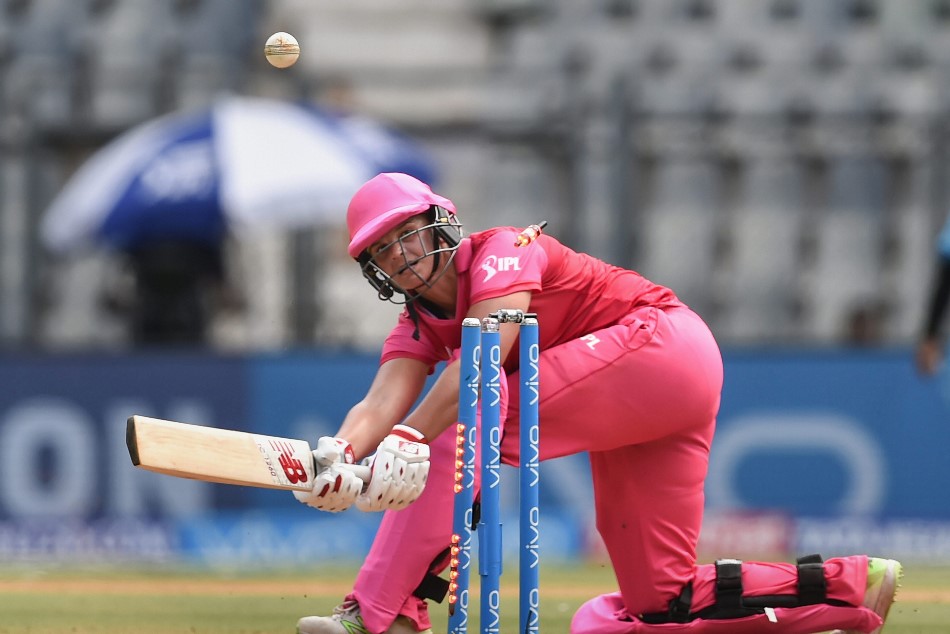 Womens T20 Challenge: ऐतिहासिक मैच में सुपरनोवाज ने ट्रेलब्लेजर्स को 3 विकेट से हराया