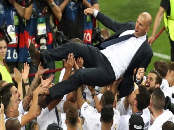 मुफलिसि में गुजरा था जीवन