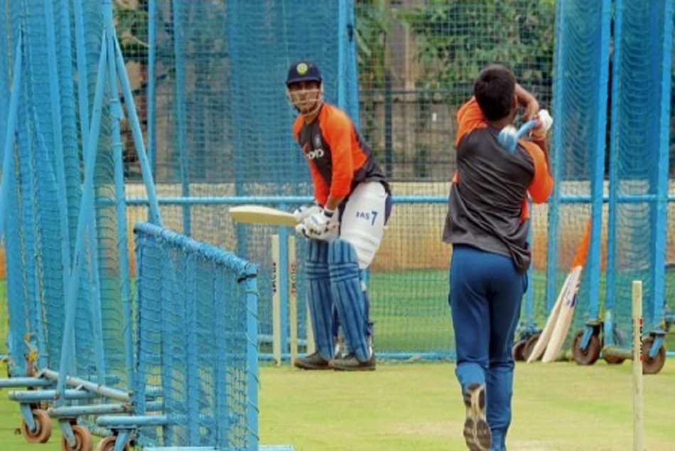 इंग्लैंड दौरे के लिए खास तैयारी में जुटे हैं धोनी, इस तरह कर रहे हैं अभ्यास
