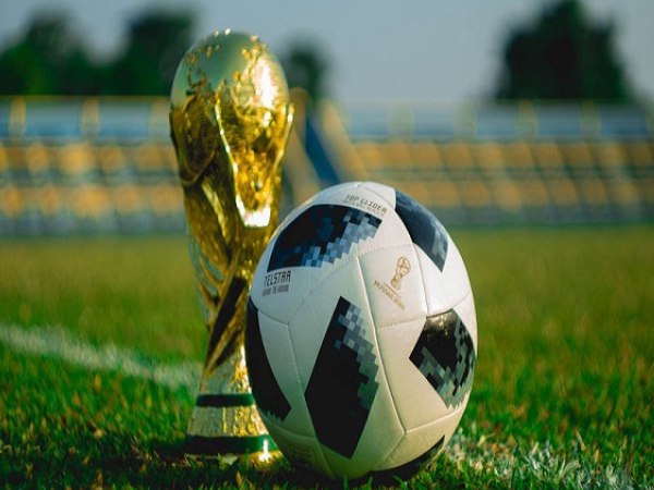 पाक को भी मिले हैं इस साल कम ऑर्डर