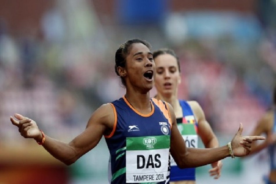 फेडरेशन ने हिमा दास की अंग्रेजी पर उठाया सवाल, लोगों ने कुछ इस तरह लगाई क्लास