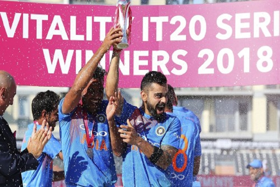 INDvsENG: कप्तान कोहली ने रोहित को नहीं इन्हें दिया जीत का श्रेय, रोहित ने भी कही ये बड़ी बात