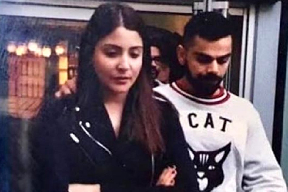 VIDEO: अनुष्का संग लंदन की सड़कों पर लग्जरी कार में सैर करते नजर आए विराट कोहली