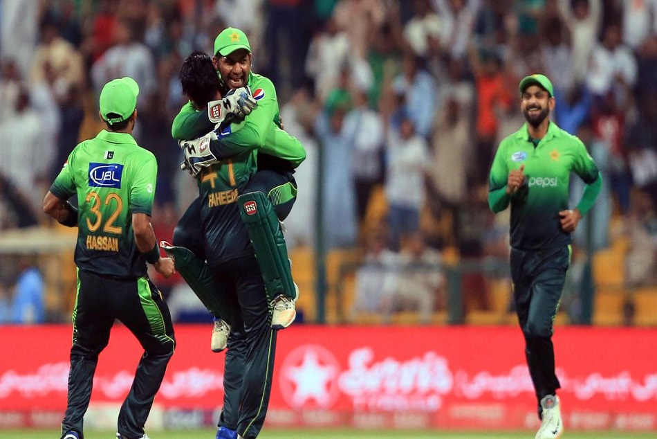 Asia Cup 2018: पाकिस्तान के इस ऑलराउंडर ने विराट को लेकर कही ये गंभीर बात, जानकर रह जाएंगे हैरान