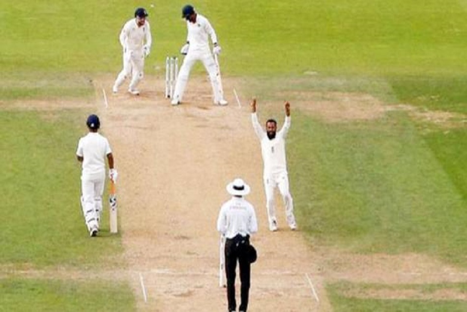 INDvsENG: आदिल राशिद की 'बॉल ऑफ द सेंचुरी' पर कुछ यूं गच्चा खा गए केएल राहुल, देखें VIDEO