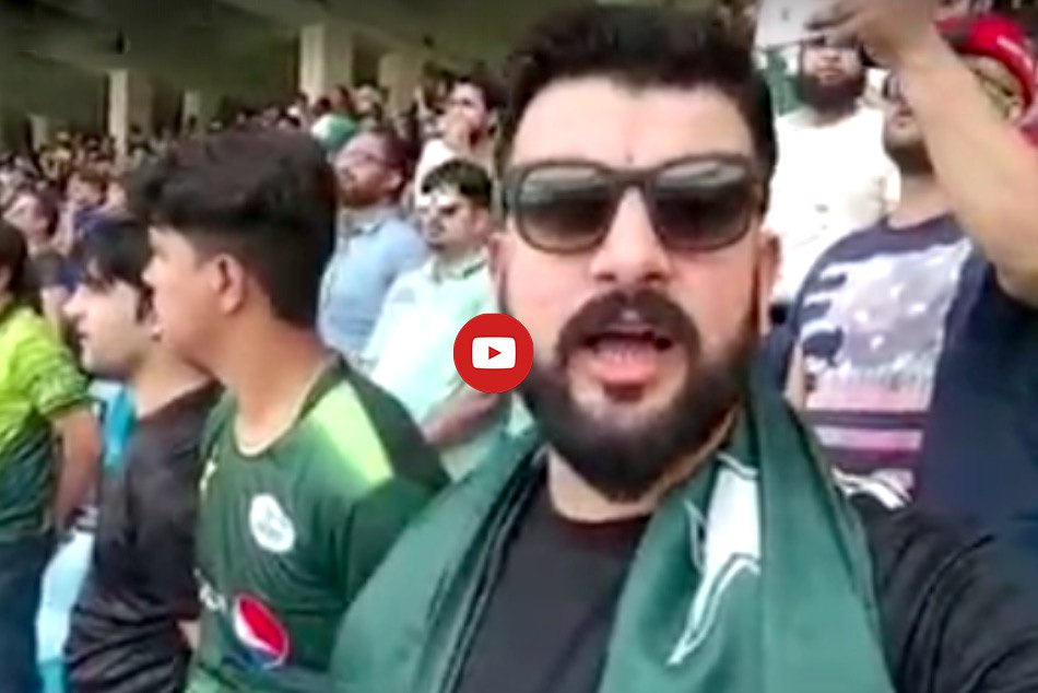 Asia Cup 2018: भारत का राष्ट्रगान गुनगुनाकर पाकिस्तान के फैन ने जीता सभी का दिल, देखें VIDEO