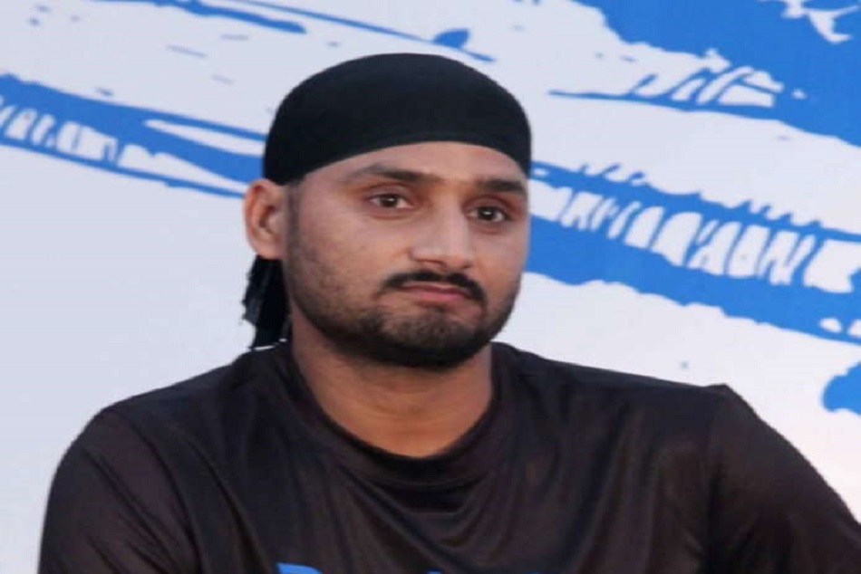 हरभजन सिंह ने चयनकर्ताओं पर कसा तंज, कहा-चयन समिति के मापदंड पर तरस आता है