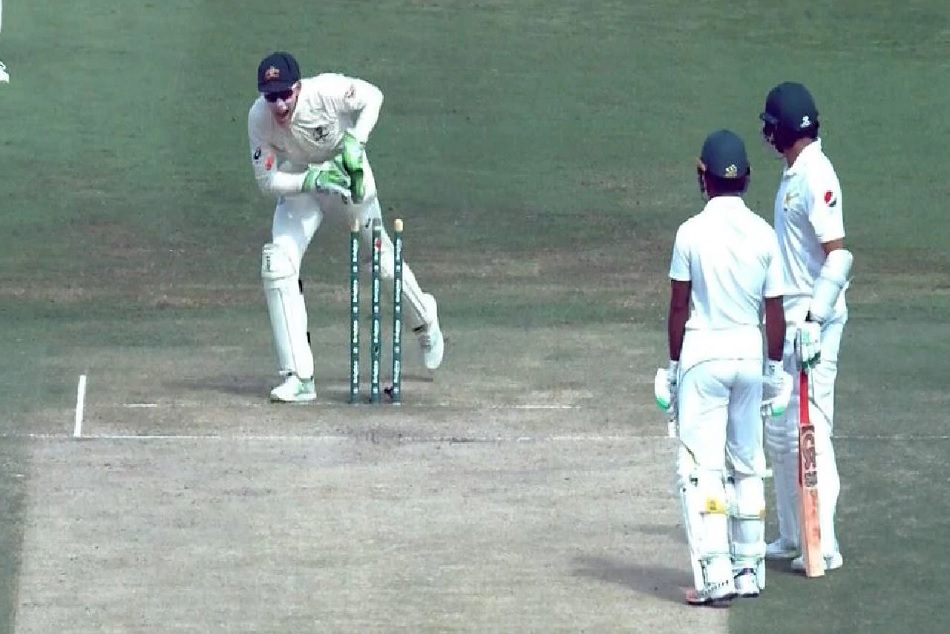 AUSvsPAK: पाकिस्तानी बल्लेबाजों ने कुछ ऐसा किया है जिस पर सदियों तक हंसा जाएगा,देखें Video