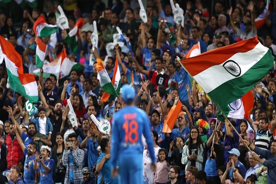 सेल्फी में भी कोहली मचाते हैं धमाल, फैंस के साथ दिखाया फोटो लेने का खास अंदाज