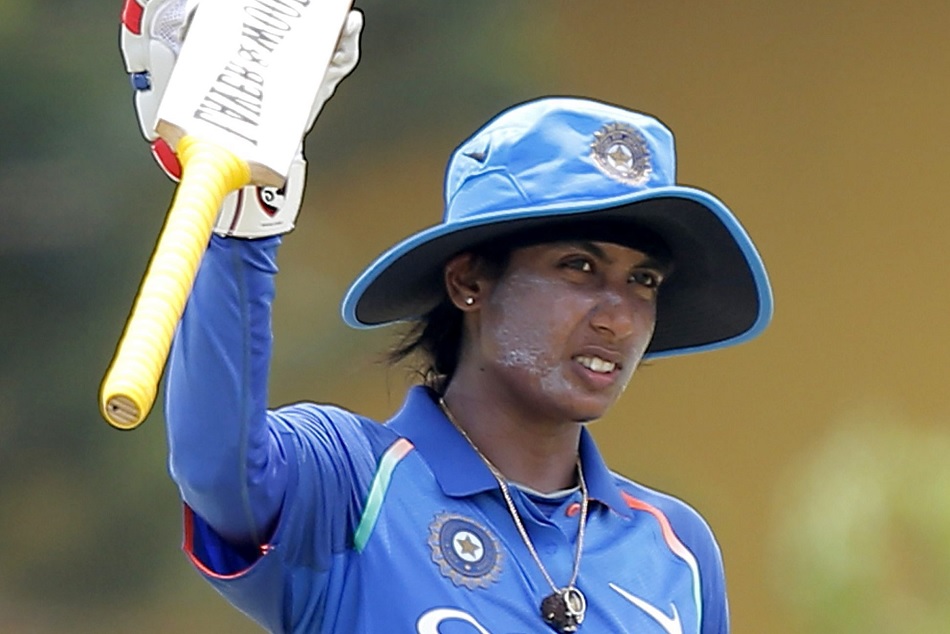 रोहित शर्मा, विराट कोहली को पछाड़कर टी 20 में सबसे ज्यादा रन बनाने वाली खिलाड़ी बनी मिताली राज