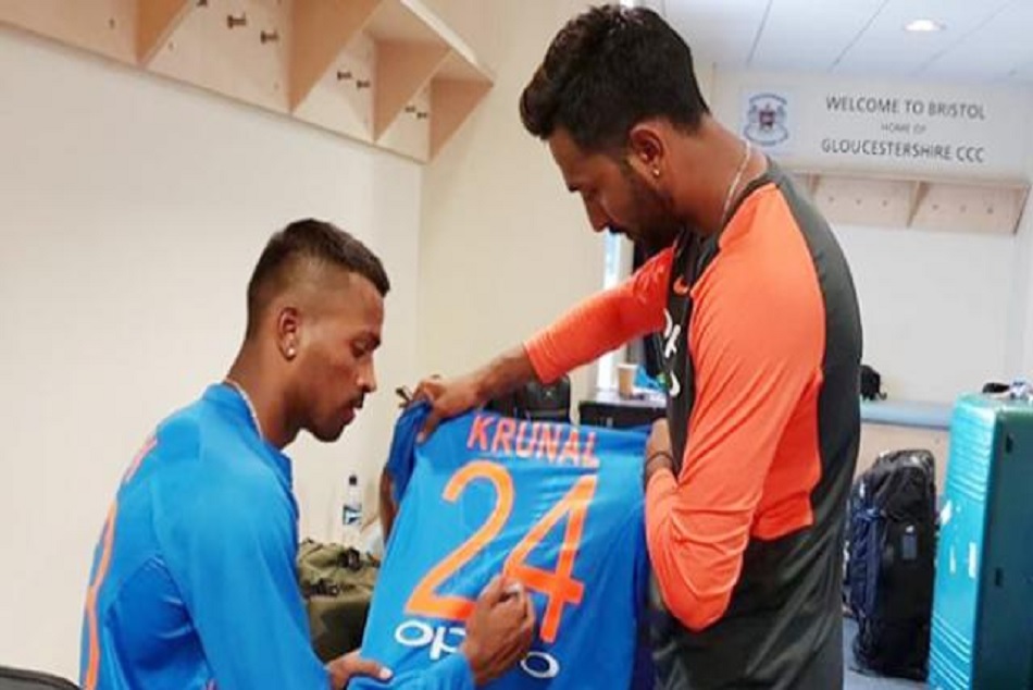 Video:क्रुणाल पांड्या के डेब्यू पर हार्दिक ने बड़े भाई दिल छू लेने वाले मैसेज के साथ दी बधाई