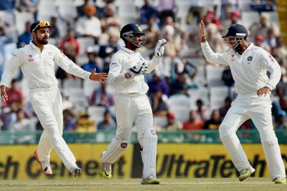 सौरव गांगुली ने धोनी नहीं बल्कि इस खिलाड़ी को बताया इंडिया का बेस्ट विकेटकीपर