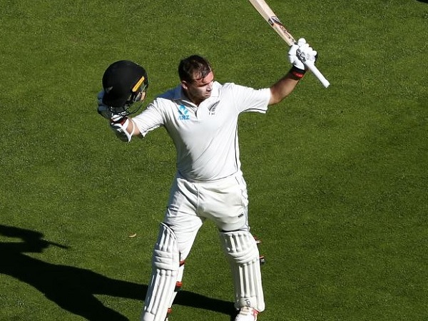 टॉम लॉथम का दोहरा शतक