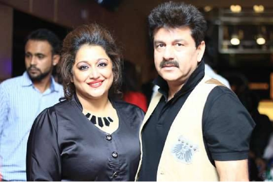 पूर्व क्रिकेटर मनोज प्रभाकर की पत्नी के साथ दिल्ली के पॉश इलाके में दिन दहाड़े लूटपाट