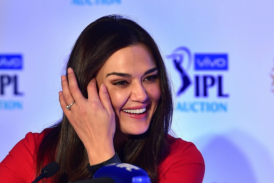 प्रीति जिंटा ने टीम इंडिया को बधाई देने में की गलती, यूजर्स ने किया ट्रोल