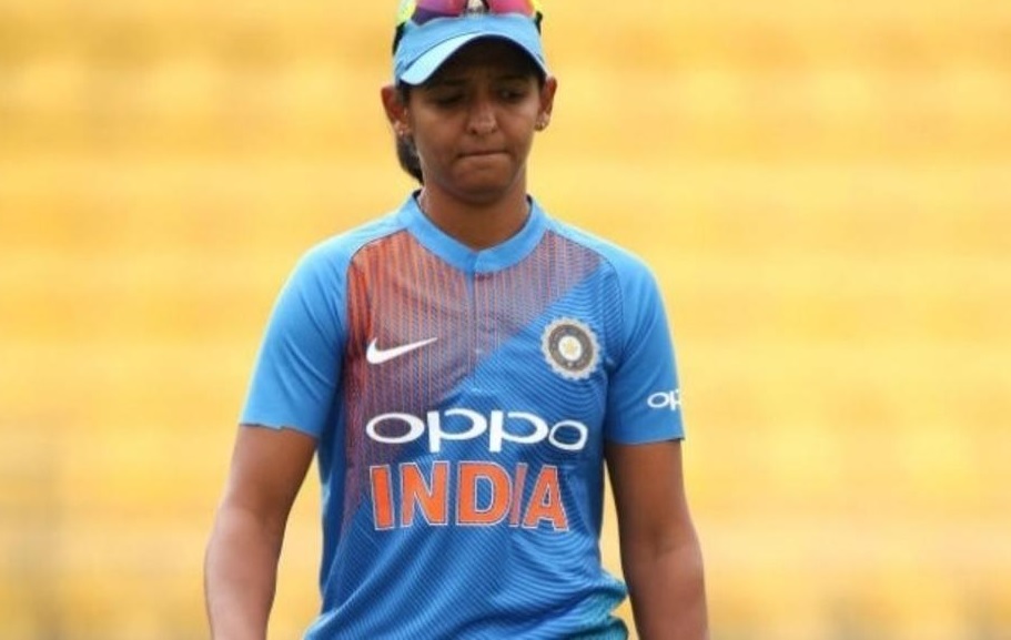 INDvENG: चोटिल हरमनप्रीत भारतीय टीम से बाहर, 20 साल की ऑलराउंडर ने ली जगह