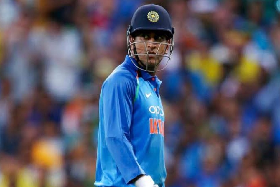 INDvsAUS: धोनी ने पहले टी-20 में क्यों की धीमी बल्लेबाजी, मैक्सवेल ने किया खुलासा