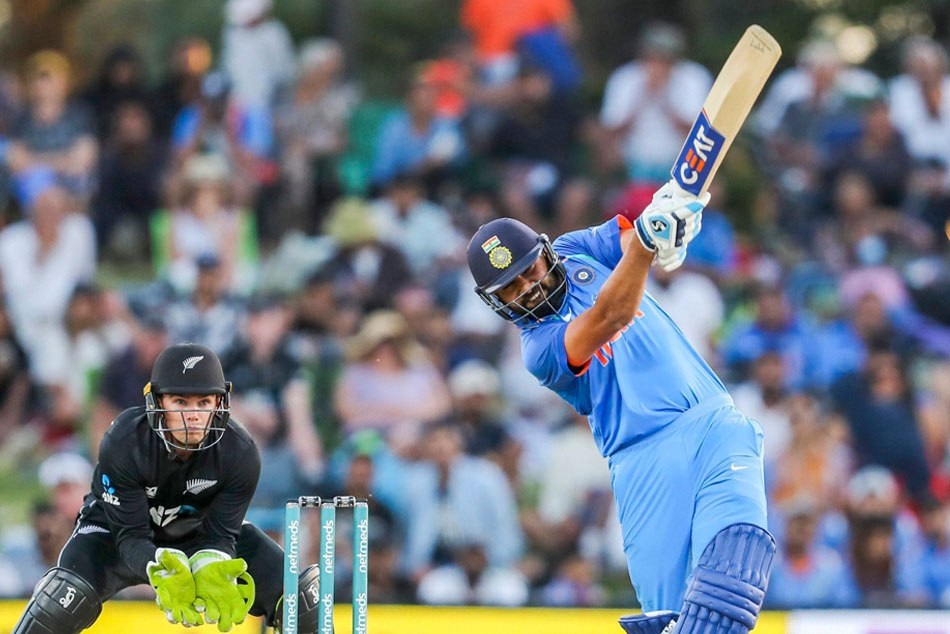 'हिटमैन' रोहित शर्मा ने T-20 में एक पारी से अपने नाम किए 3 बड़े रिकॉर्ड