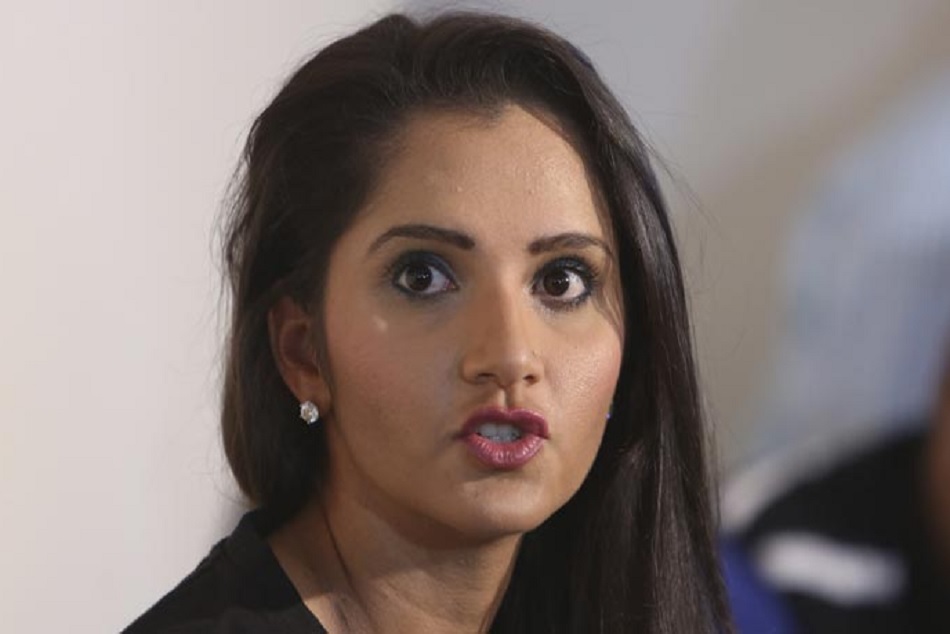 सोशल मीडिया पर देशभक्ति दिखाने वालों पर सानिया मिर्जा का फूटा गुस्सा, पूछा ये सवाल