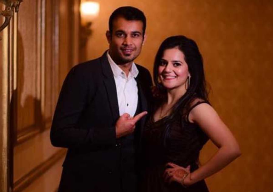 IPL 2019 : सिद्धार्थ कौल ने पत्नी संग शेयर की तस्वीर तो राशिद खान ने पूछा यह सवाल