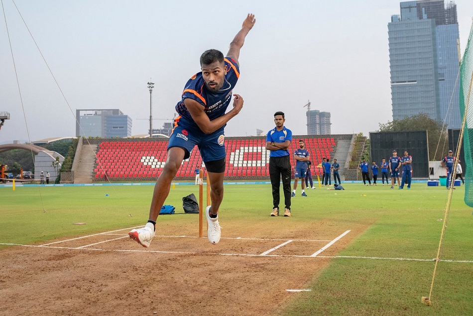 IPL से पहले फिट हुए हार्दिक पांड्या, मैदान पर प्रैक्टिस करते आए नजर