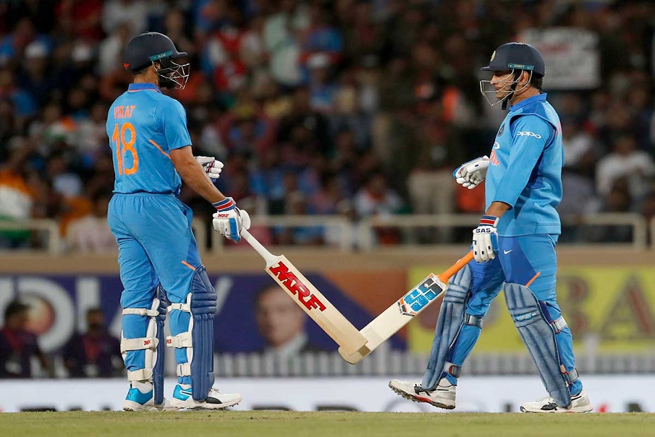 रांची ODI : माही ने 'अपने घर' में तोड़ा रोहित शर्मा का यह बड़ा रिकॉर्ड