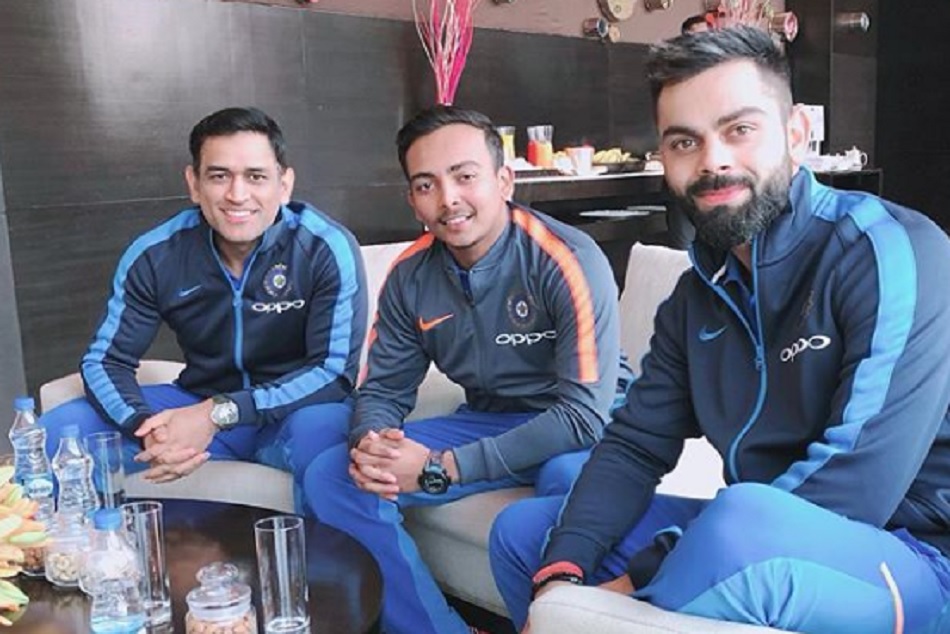 पृथ्वी शॉ ने पोस्ट की दो 'सबसे हार्ड भाईयों' के साथ ऐसी तस्वीर, फैंस हो गए क्रेजी