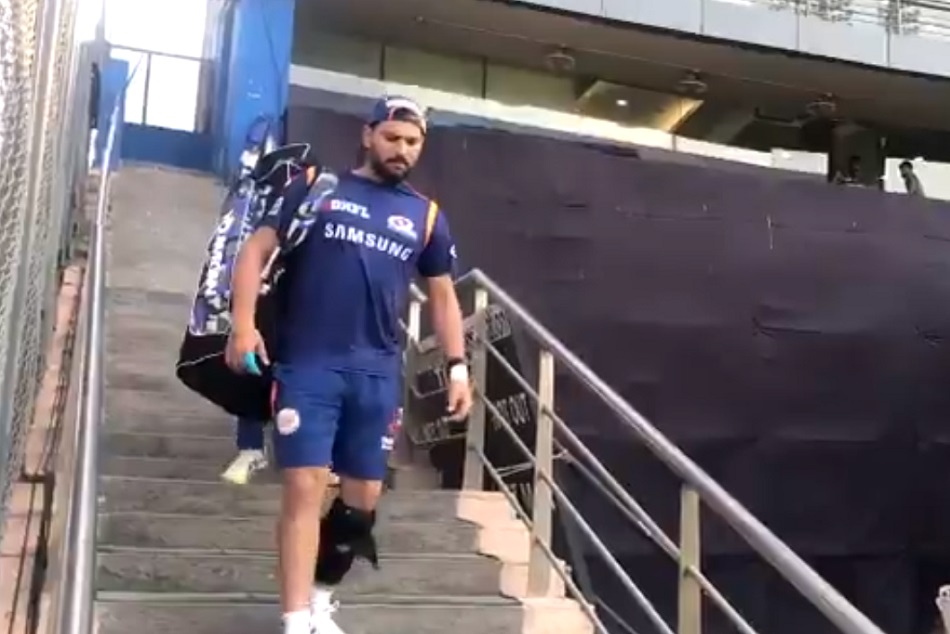 IPL 2019 : वानखेड़े की सीढ़ियों से उतरते हुए युवराज को आई 2011 विश्व कप की याद, देखें VIDEO