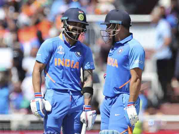 धोनी के समर्थन में खड़े हुए विराट