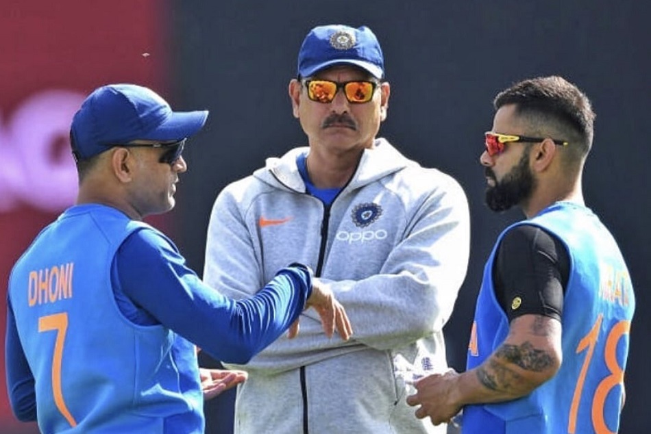 धोनी और विराट की तस्वीर पर रवि शास्त्री का यह ट्वीट हुआ वायरल, ऐसा क्या लिख दिया