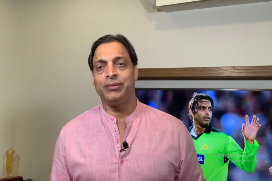 शोएब अख्तर ने लगाई सरफराज की क्लास, बोले- ये एक बेवकूफ कप्तान है