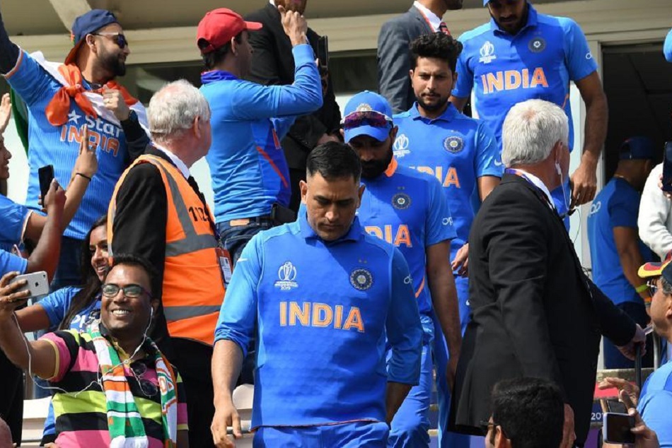 वर्ल्ड कप 2019 : टीम इंडिया के होटल में पहुंच गए 'तीन गेस्ट' और मचाया 'हुड़दंग'