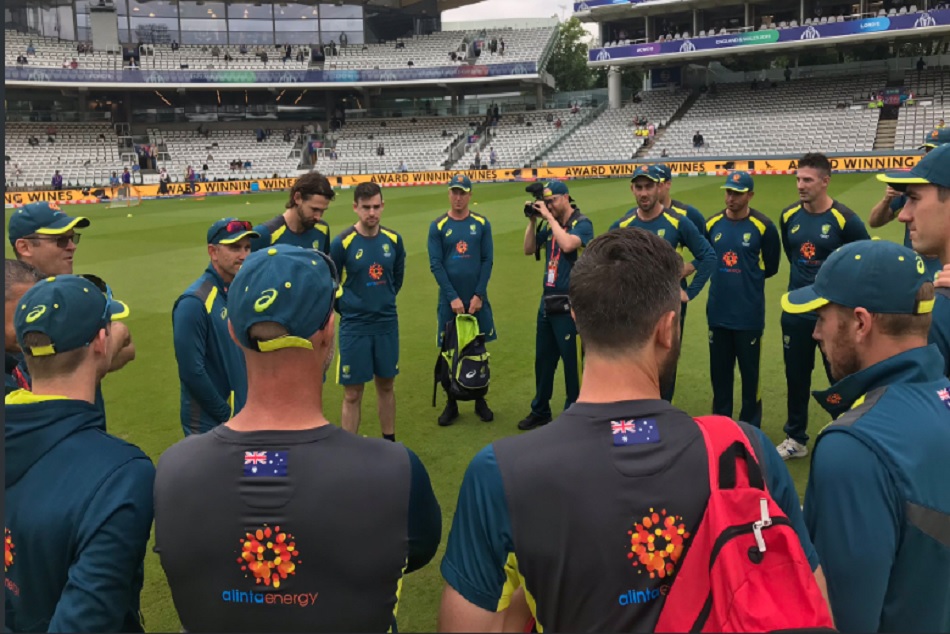 सेमीफाइनल से पहले ऑस्ट्रेलिया को बड़ा झटका, टीम से बाहर हुआ यह दिग्गज खिलाड़ी