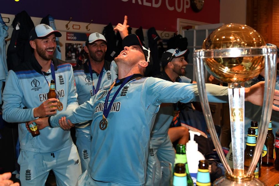 इंग्लैंड के वर्ल्ड चैंपियन बनते ही इस खिलाड़ी ने क्रिकेट से लिया संन्यास