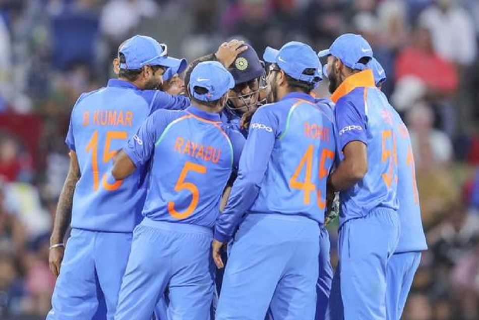 टीम इंडिया में किचकिच के बीच एक नामी क्रिकेटर ने लिया संन्यास