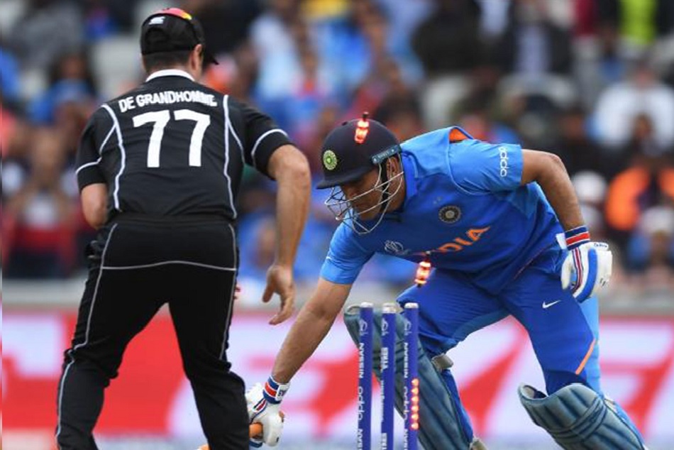 क्या सेमीफाइनल में नो बॉल पर आउट हुए थे धोनी, अब सामने आया पूरा सच