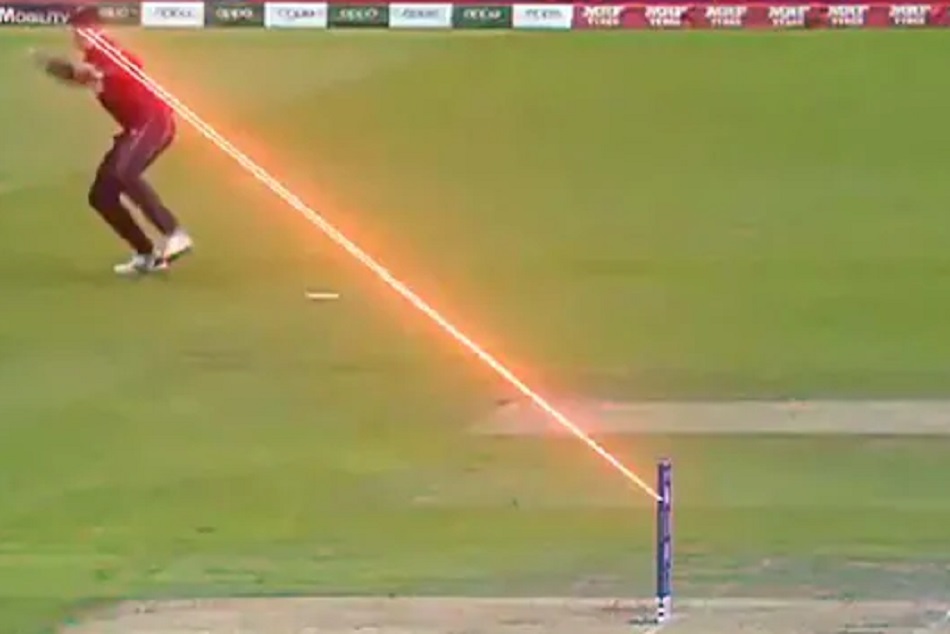 ICC ने धोनी के रन आउट वीडियो से की छेड़छाड़, भारतीय फैंस ने लगाई क्लास