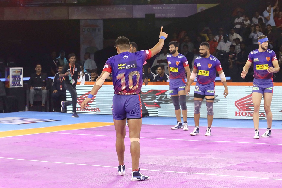 प्रो कबड्डी लीग 2019 : दबंग दिल्ली को मिली पहली हार, गुजरात ने 5 अंकों से जीता मैच