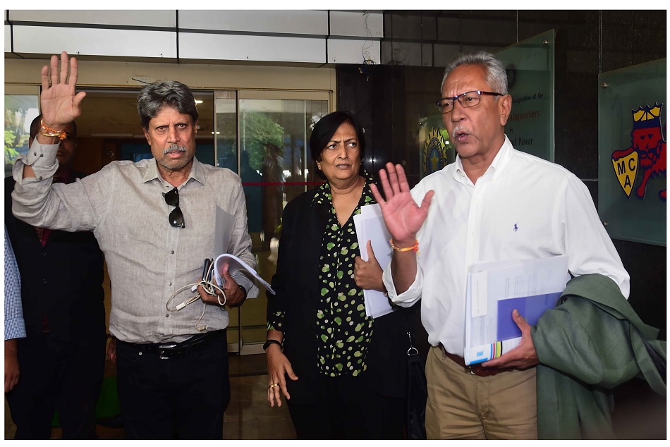 अब रवि शास्त्री को मुख्य कोच चुनने वाली टीम को मिला नोटिस, जानें क्या है कारण